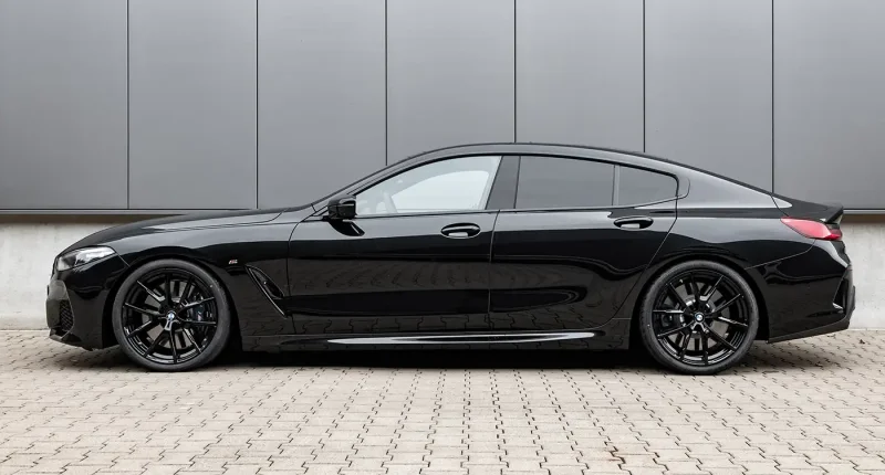 BMW м8 Gran Coupe чёрная