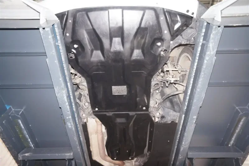 BMW f01 днище