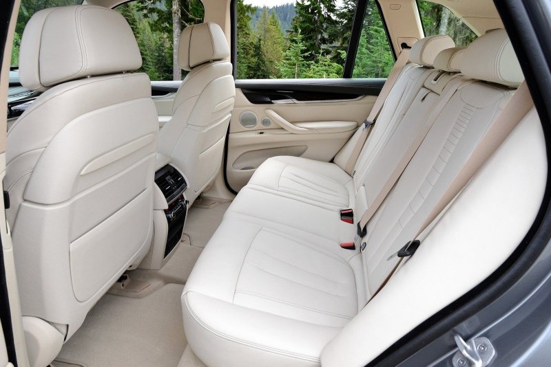 BMW x5 белый салон