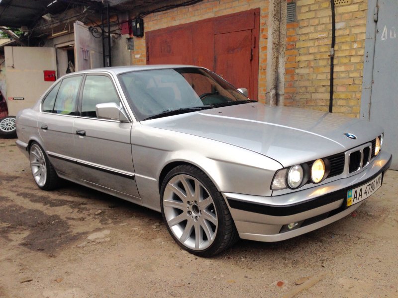 BMW e39 r19
