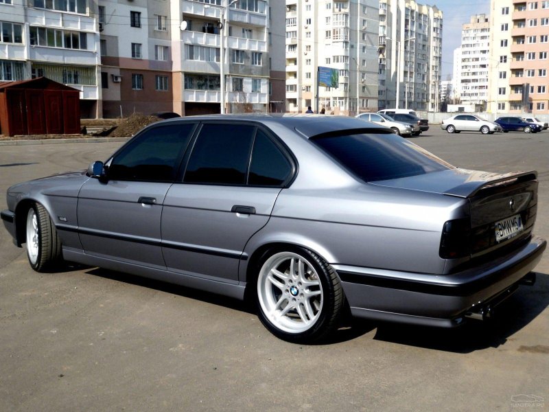 БМВ 5 е34