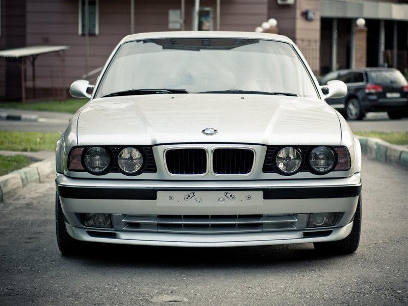 BMW e34 r17
