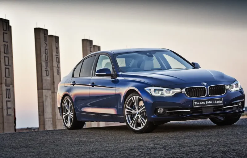 BMW f30 спереди