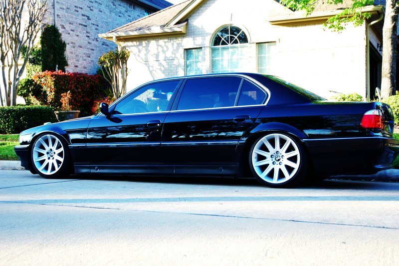 BMW 750i е38