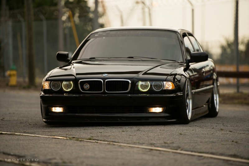 BMW e38 Alpina Black