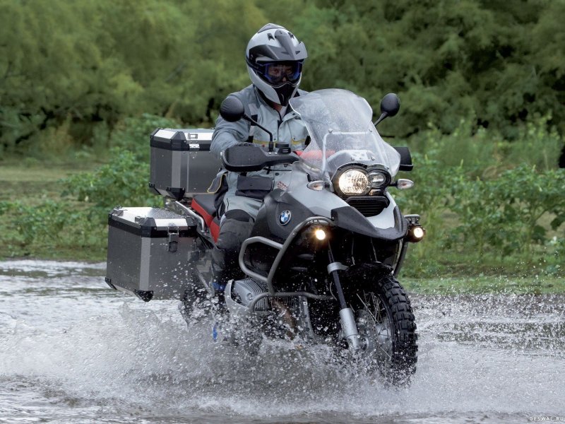 Мотоцикл БМВ 1200 тр