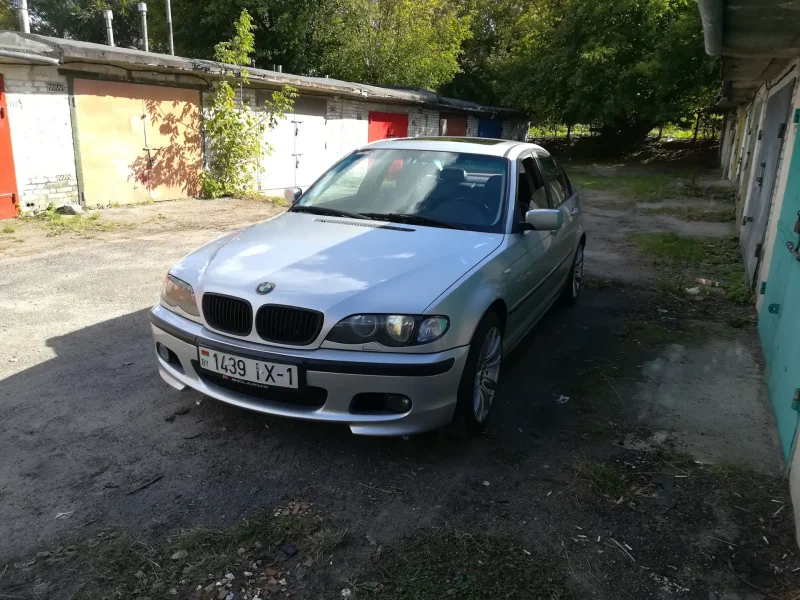 BMW e46 sedan