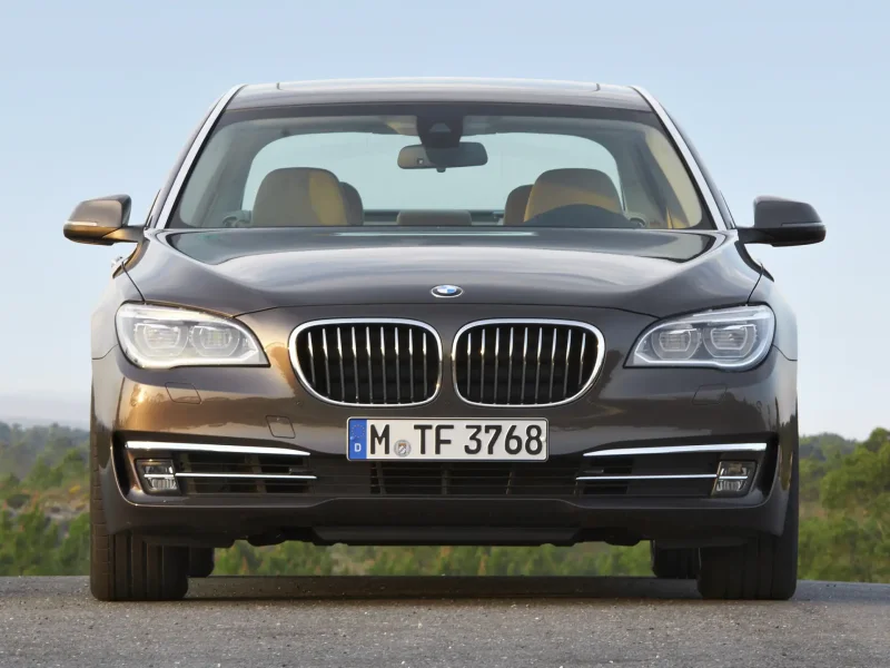 BMW 7 2022 салон