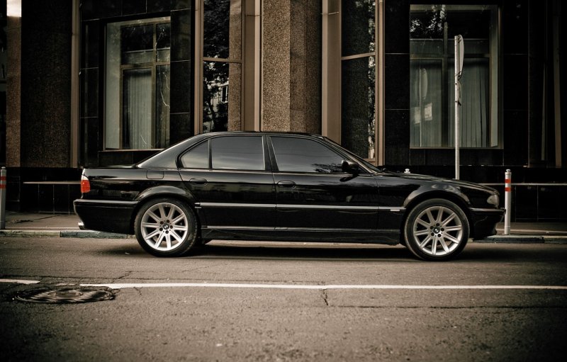 БМВ e38 бумер