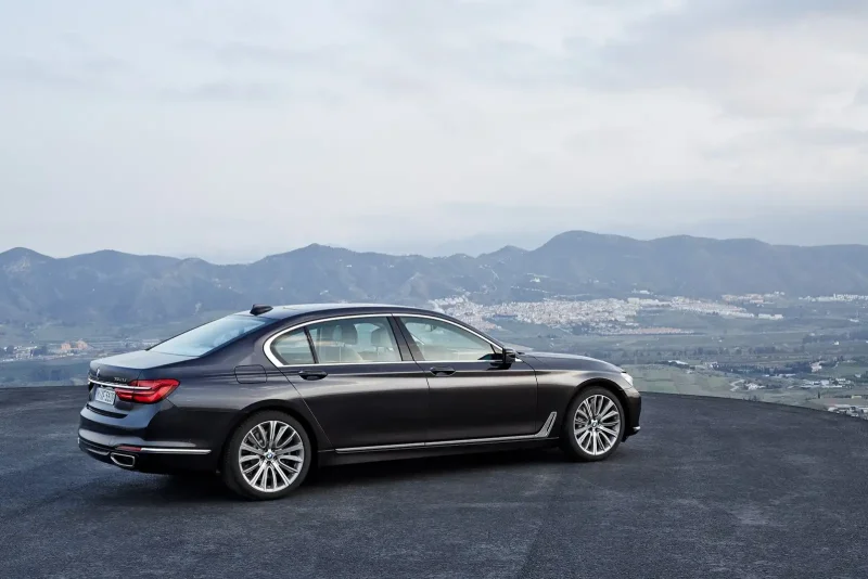BMW 750li g12