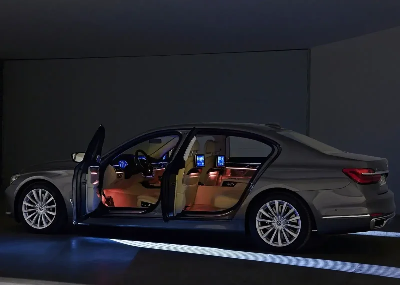 BMW 760li v12 салон