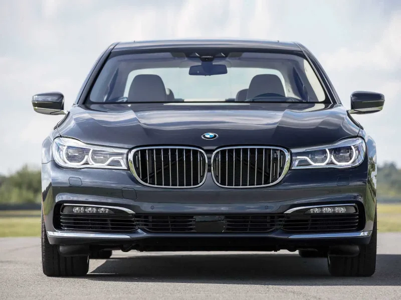 BMW 750i XDRIVE 2016