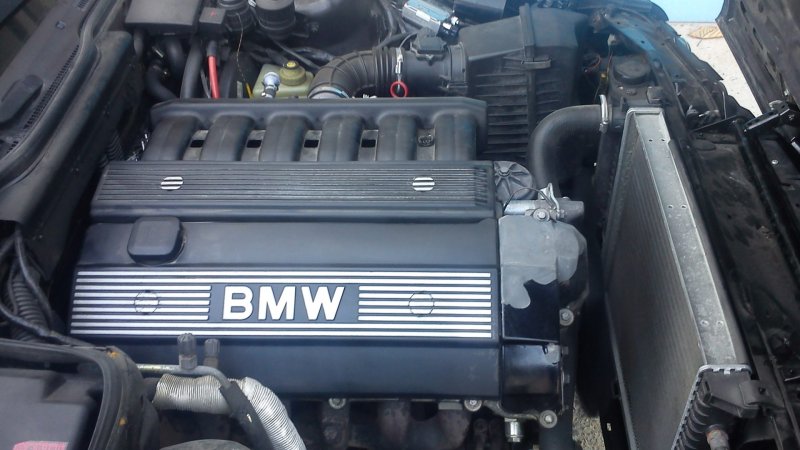 Двигатель БМВ 520 е34