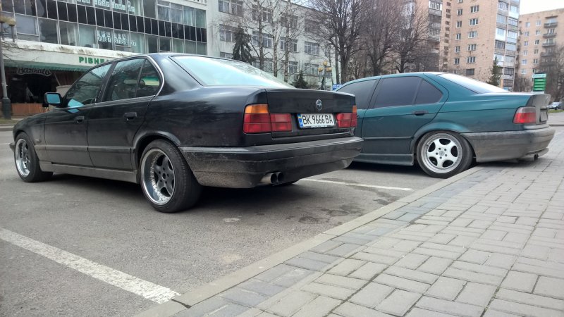 BMW e34 r17