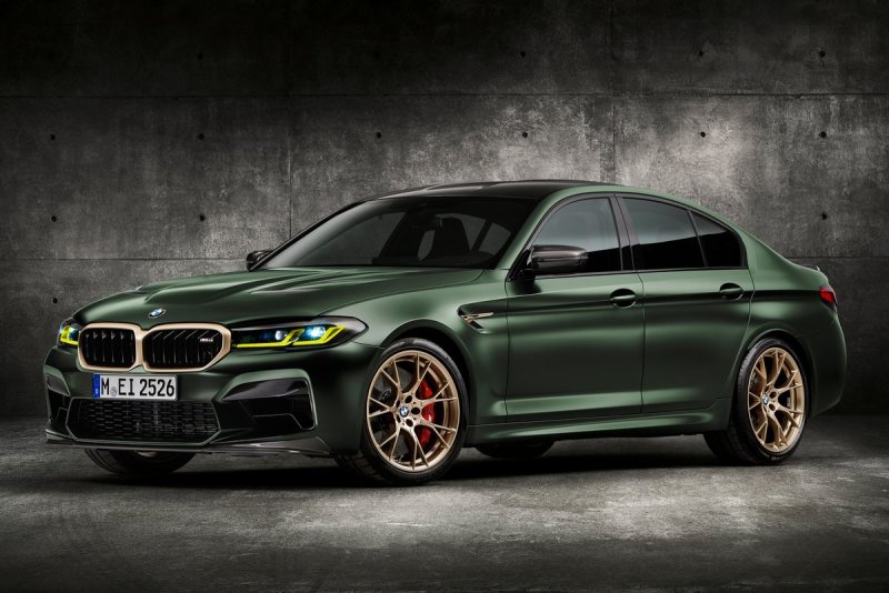 BMW m5 CS салон
