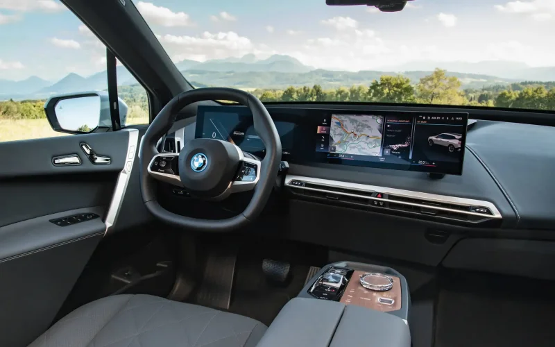 BMW IX 2021 салон