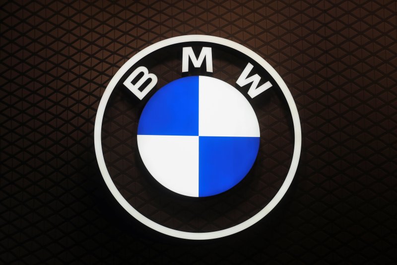 BMW m4 значок