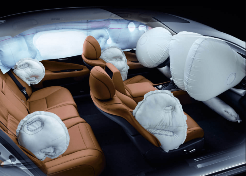 Toyota SRS airbag машина