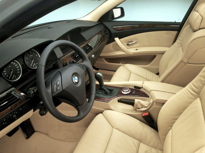 BMW e60 салон