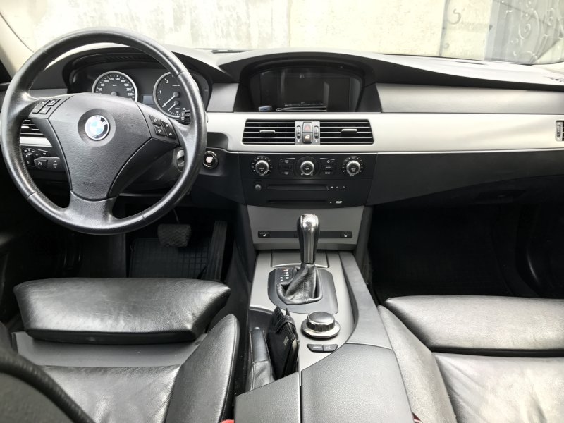BMW 525 e60 салон