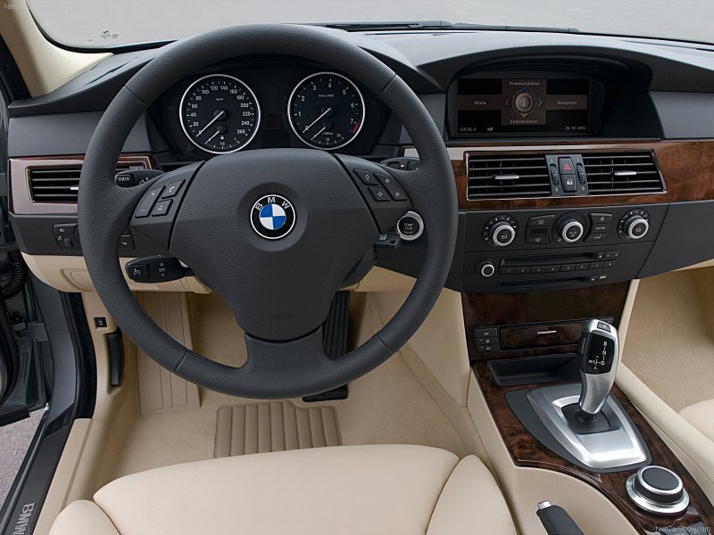 BMW e60 530i салон