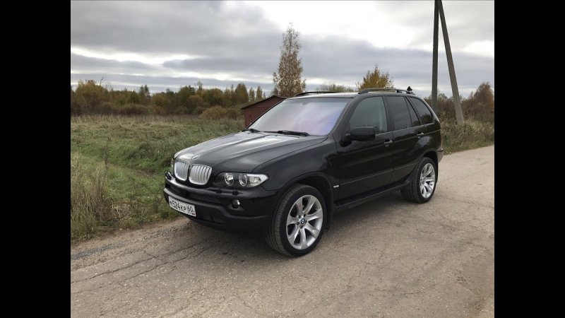 БМВ x5 2005 год