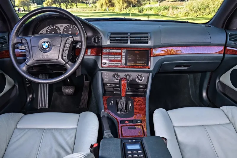 BMW 5 e39 салон