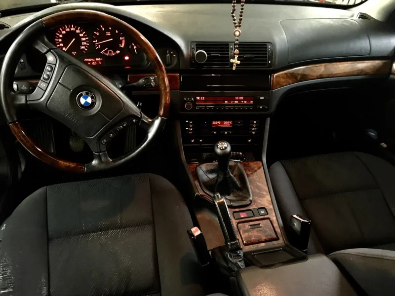 BMW e39 2000 салон