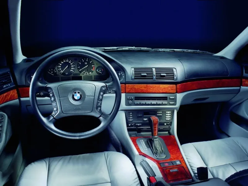 BMW е39 салон