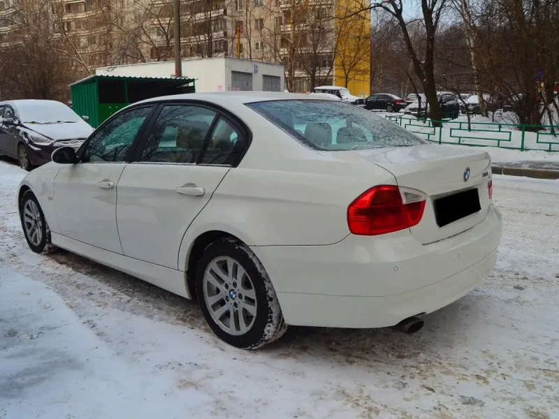 БМВ 3 318 2008