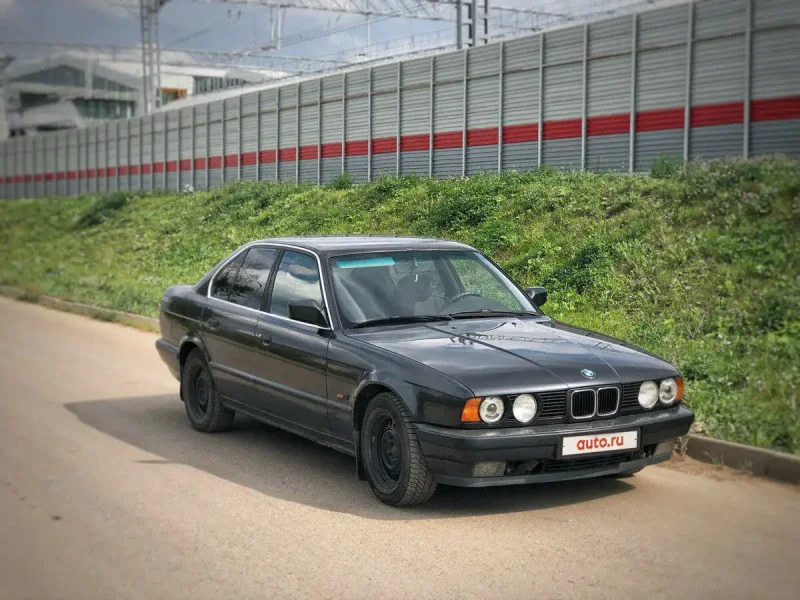БМВ 524 е34
