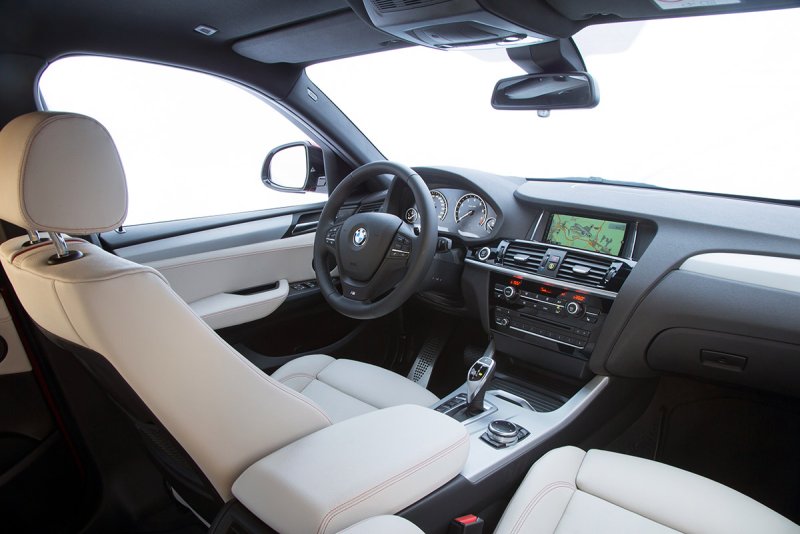 BMW x4 салон сзади