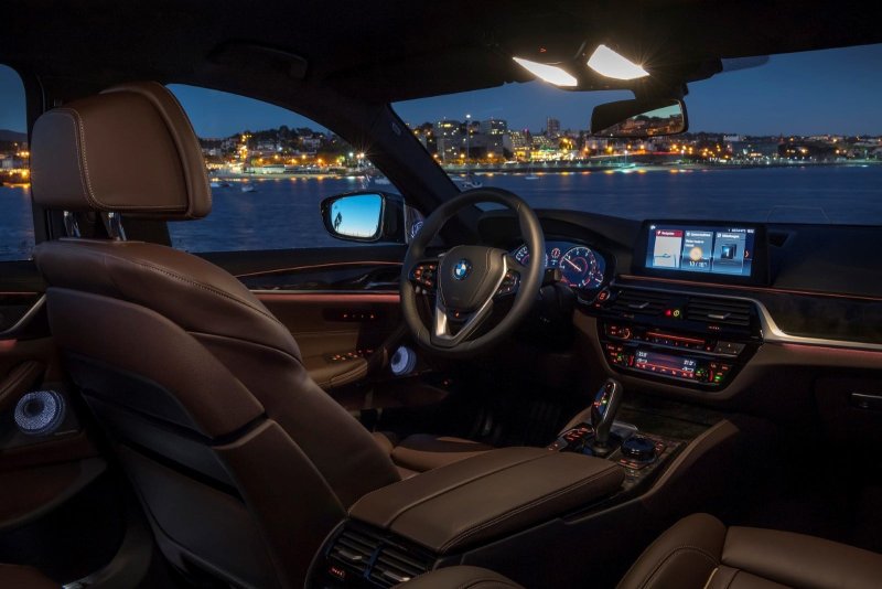 BMW 530 g30 салон