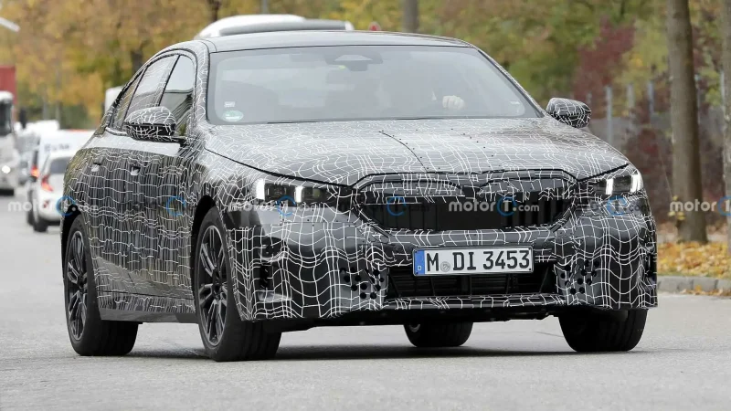 New BMW 5 2024