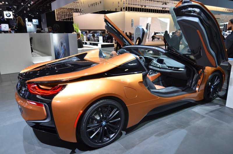 BMW i8 черная