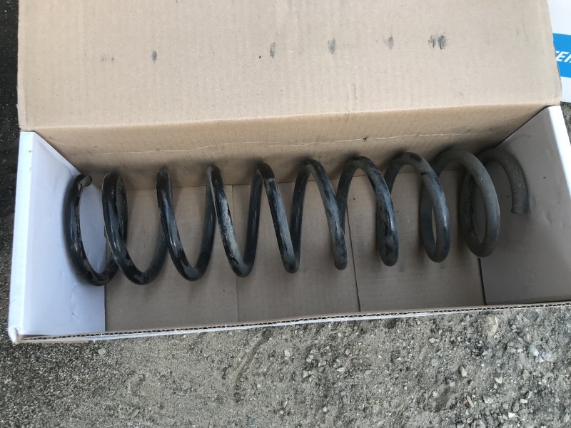 БМВ е39 седан задние пружины