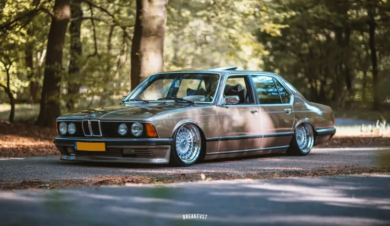 БМВ e23