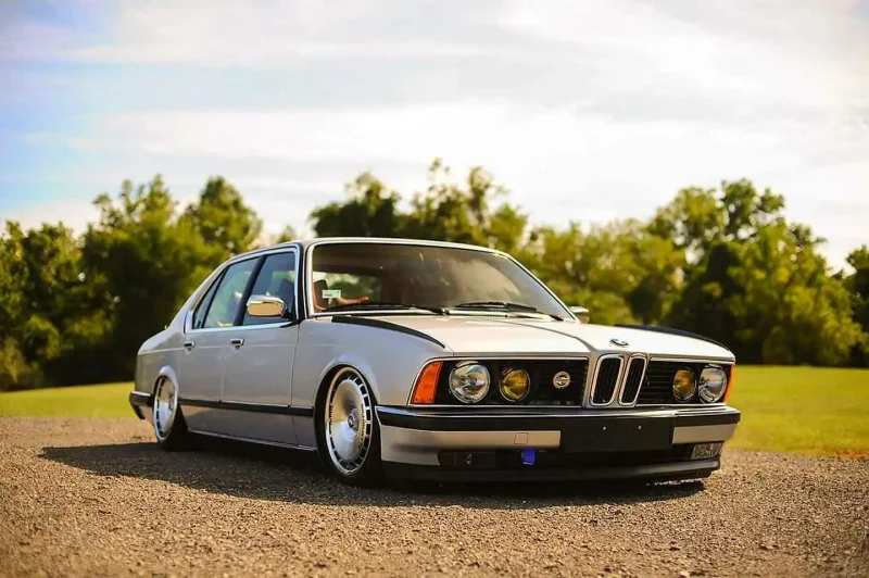 BMW 7 Series (e23)
