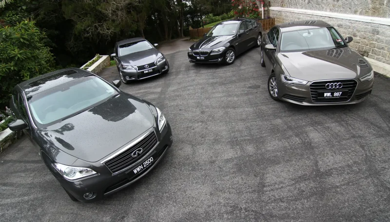 БМВ Мерседес Ауди Камри