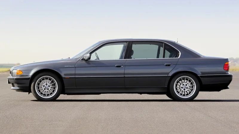 BMW e38 750i