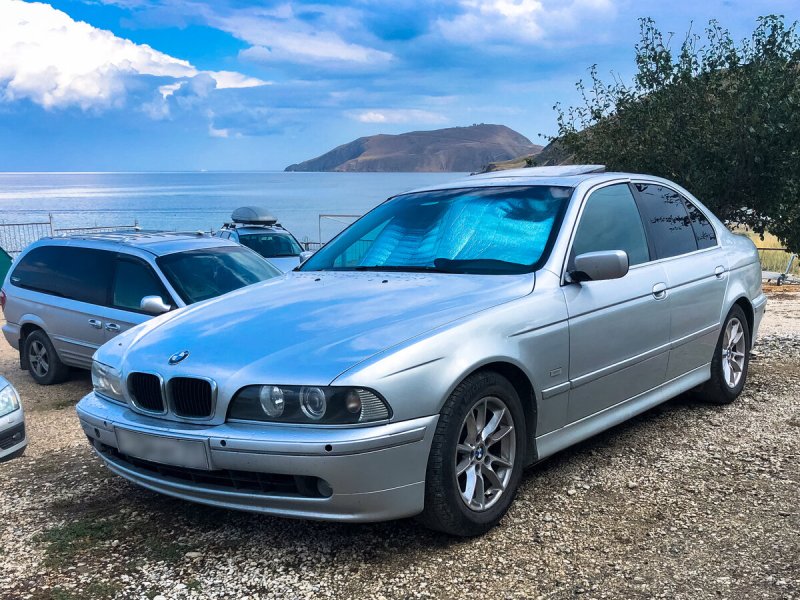 BMW 5 e39 525i