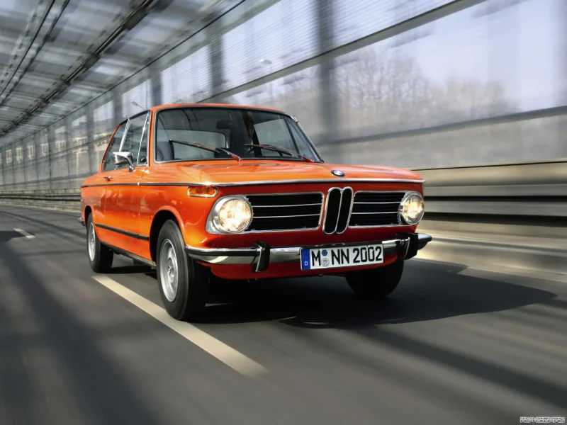BMW e10 2002
