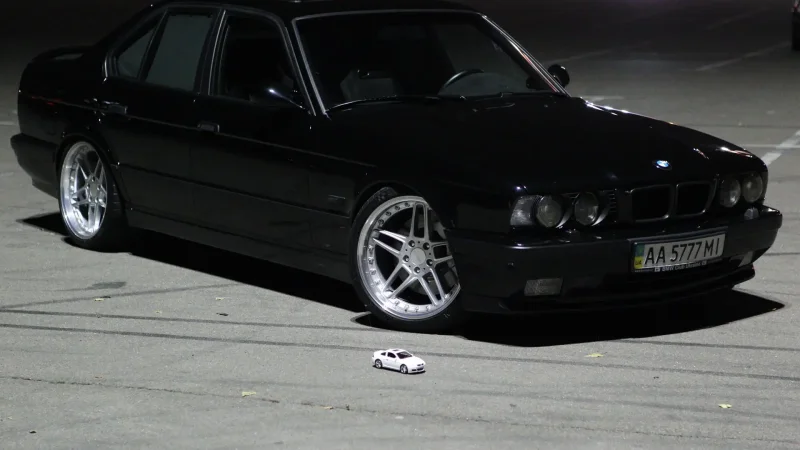 BMW 5 e34 черная