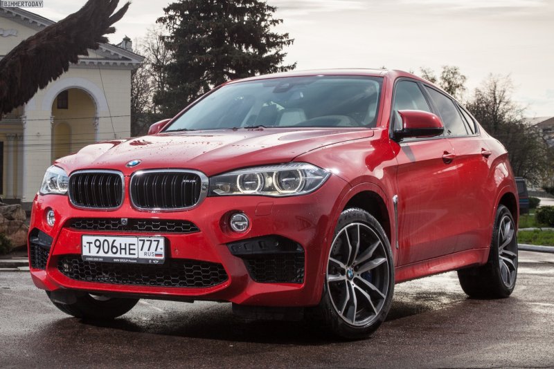 БМВ x6 красная
