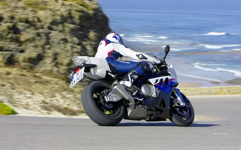 Мото БМВ s1000rr