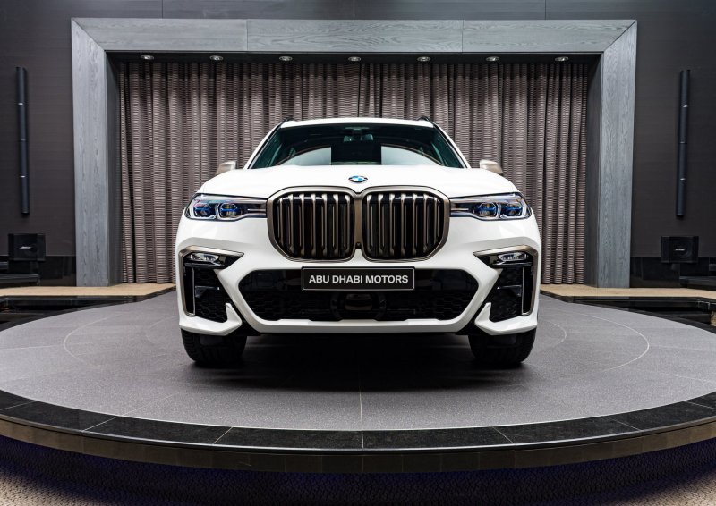 BMW x7 m50i