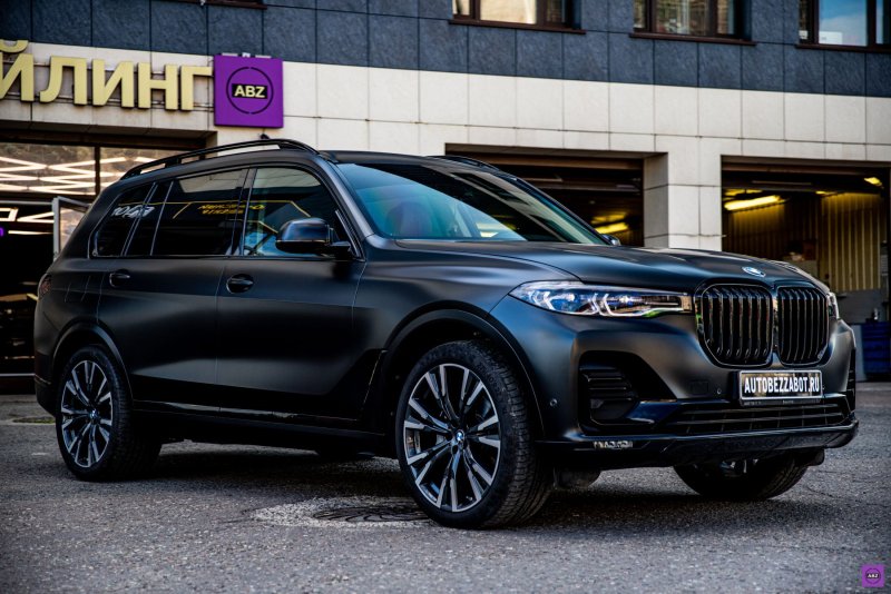 BMW x7 черный