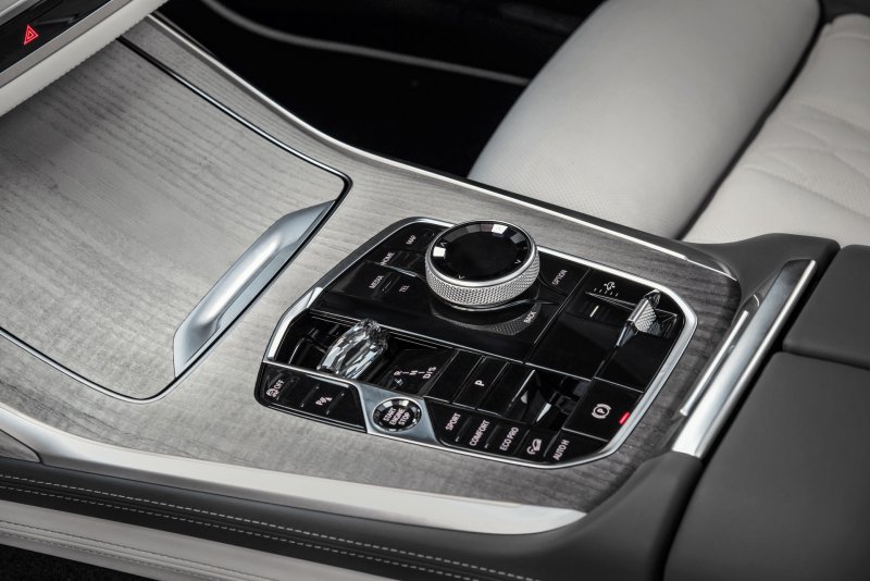 BMW x7 2022 Рестайлинг салон