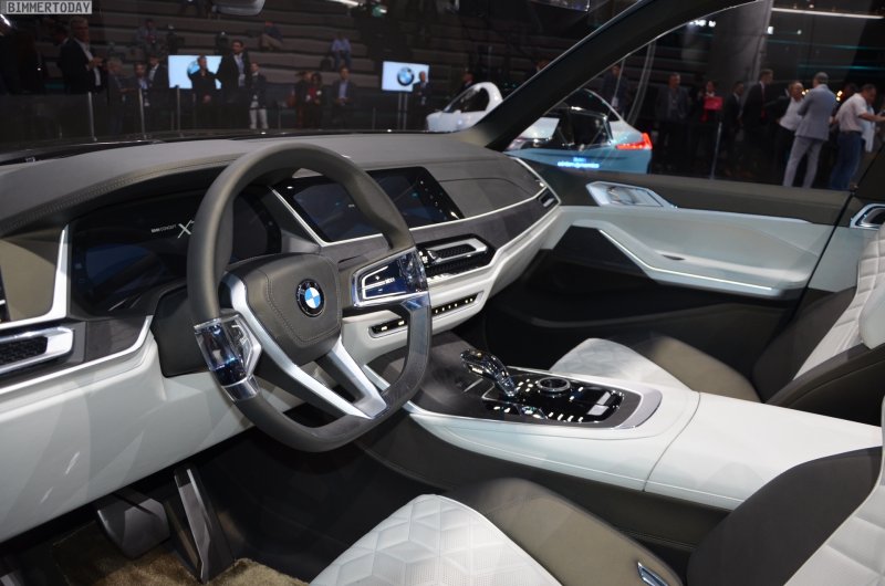 BMW x7 2022 салон