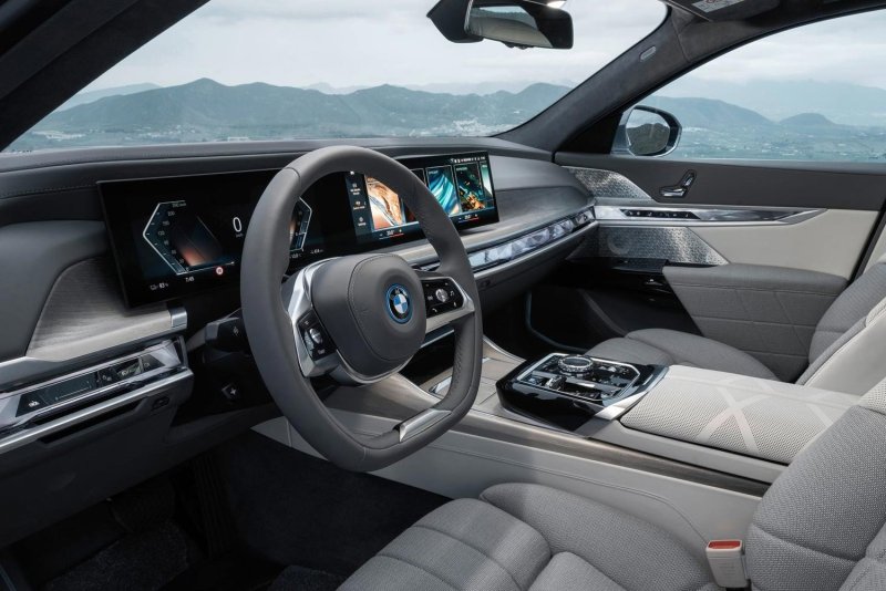 BMW x7 2023 салон
